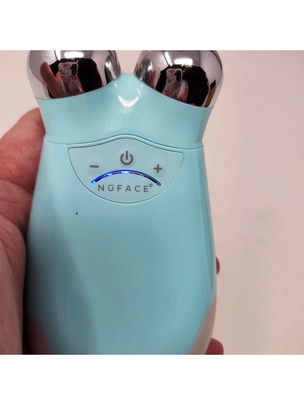 NuFACE Trinity Facial Toning Microcurrent Aqua Blue Tested Works No Charger
